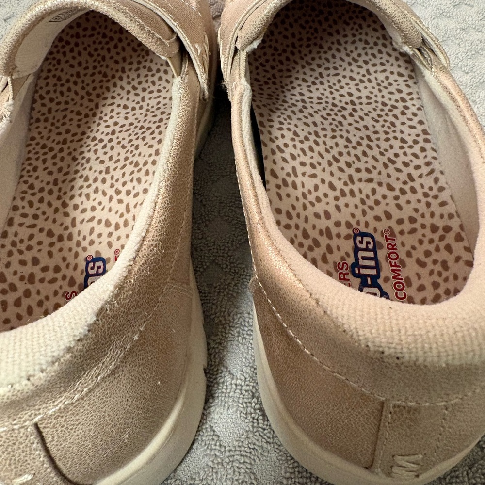 Women’s BOBS Skechers Slip-Ins Metallic Loafers - Light Gold Size 9.5 - Picture 12 of 16